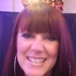 Meet your Posher, Dana